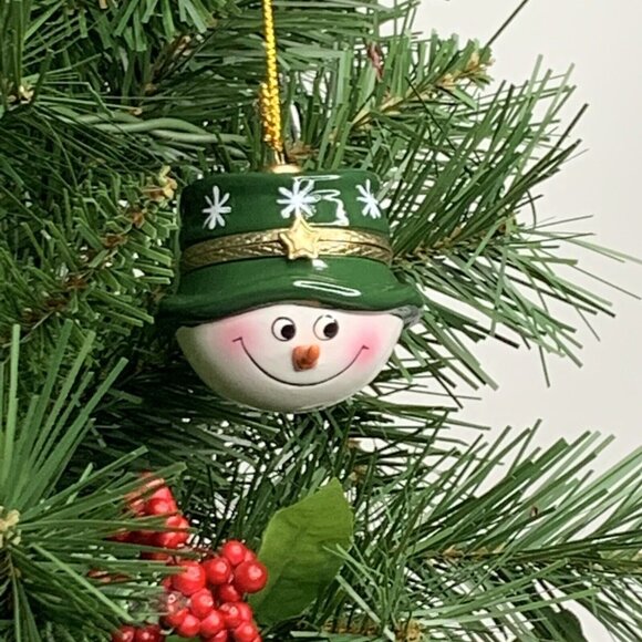Snowman Green Hat Porcelain Hinged Surprise Gift Trinket Box Christmas Ornament - Picture 2 of 4